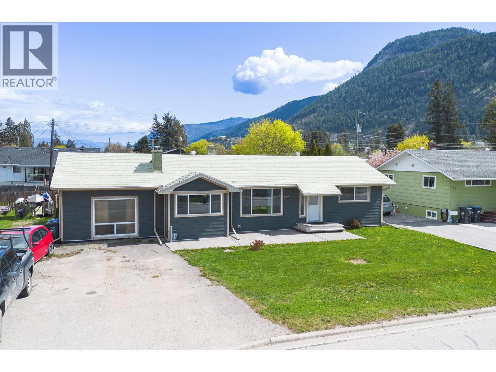 327 PINE STREET in