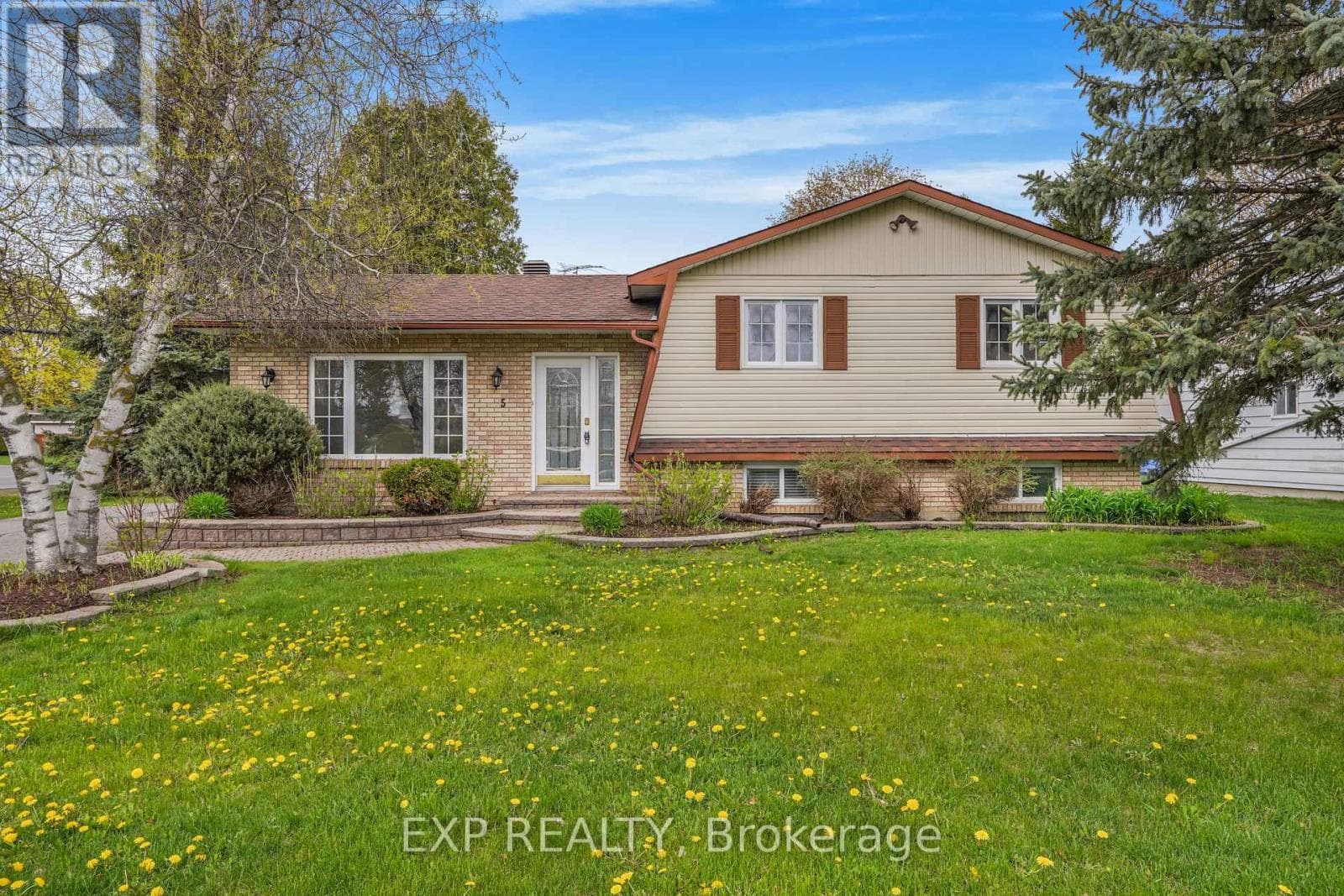 5 ALBERT STREET in