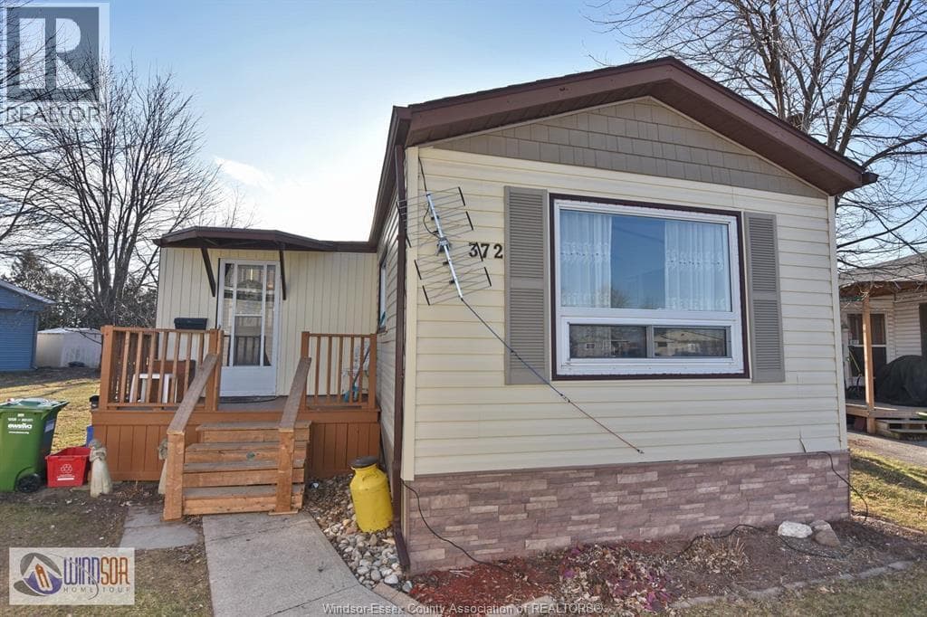 372 REGENT COURT in