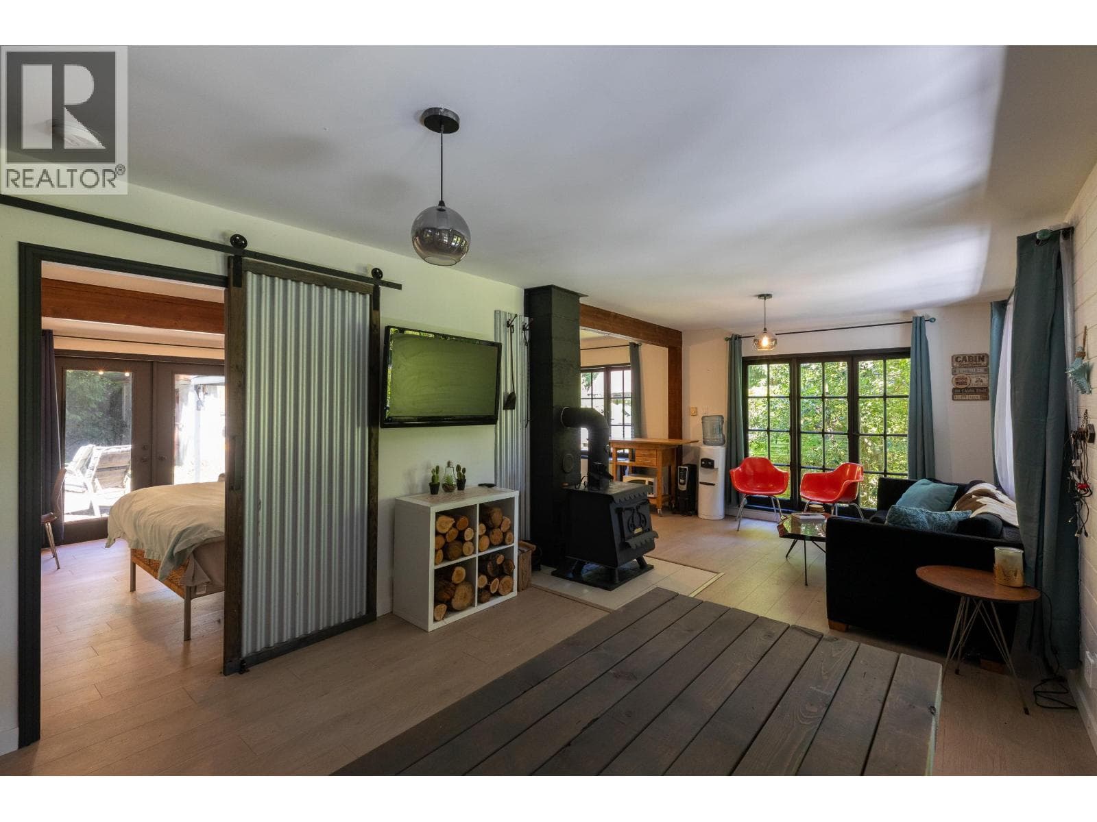 138 ESPLANADE ROAD in