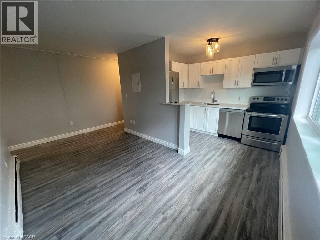 385 MELVIN Avenue Unit# 102 in Mcquesten West