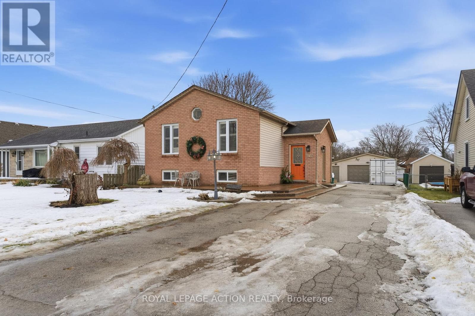 71 BARNES AVENUE in