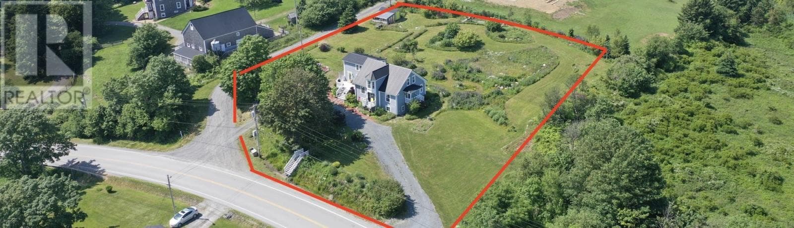 647 BLUE ROCKS ROAD in