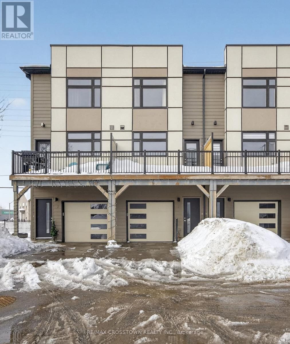 2 - 540 ESSA ROAD in