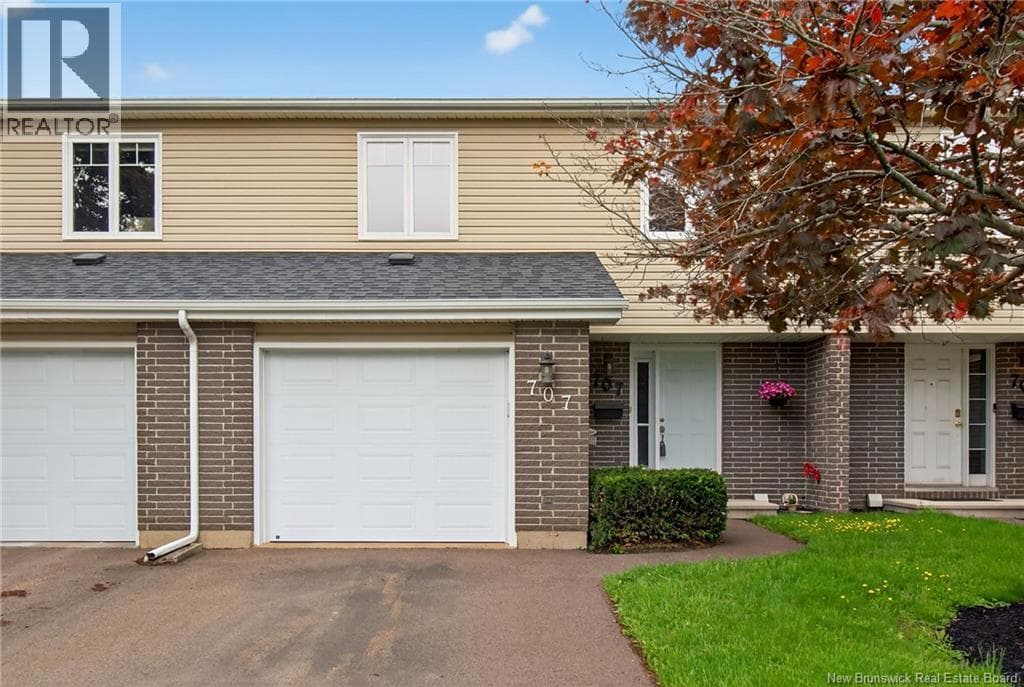 707 LAURIER STREET UNIT 2 in