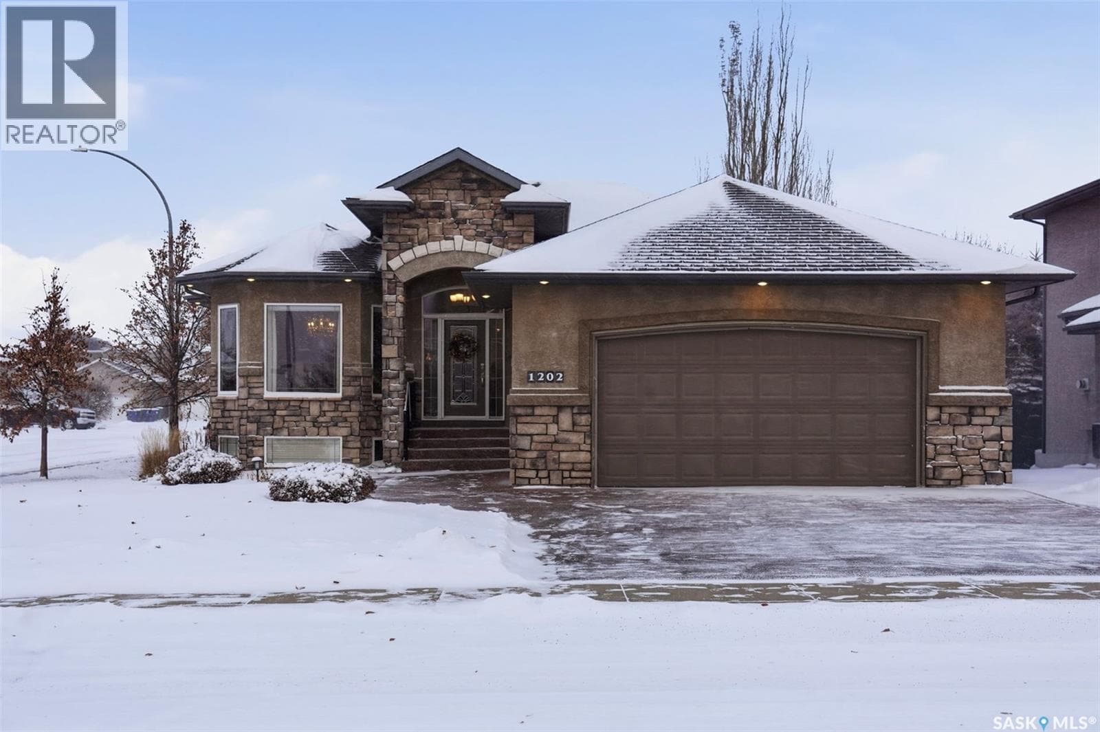1202 BEECHMONT VIEW in
