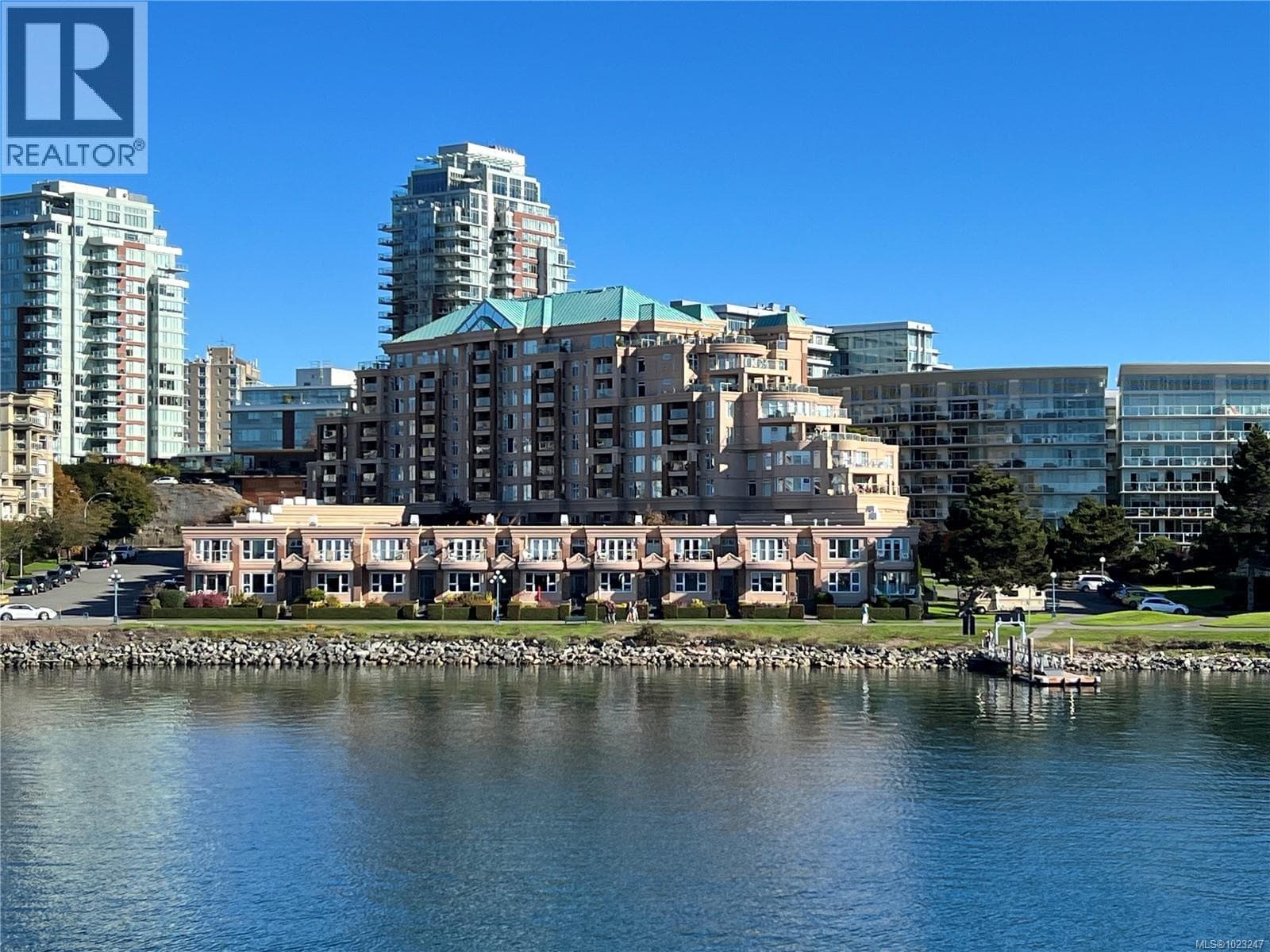 123 75 SONGHEES ROAD in Victoria West