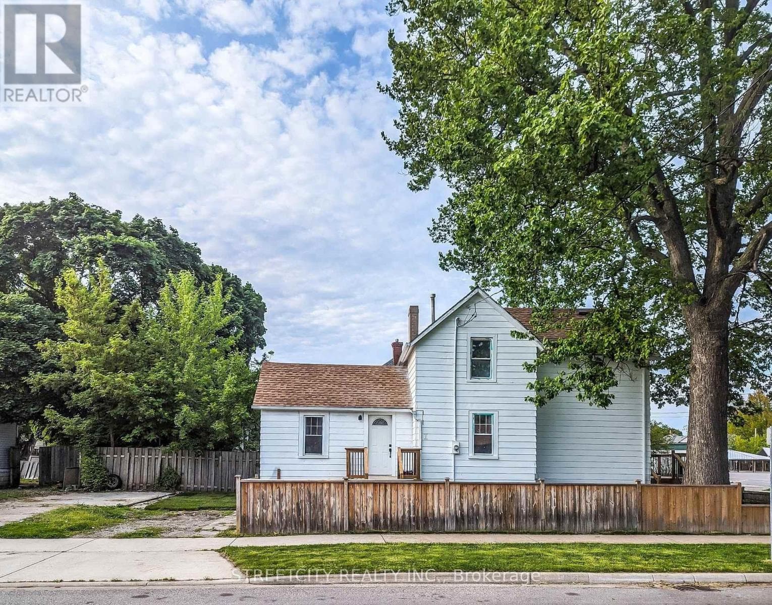 137 PROCTOR STREET in
