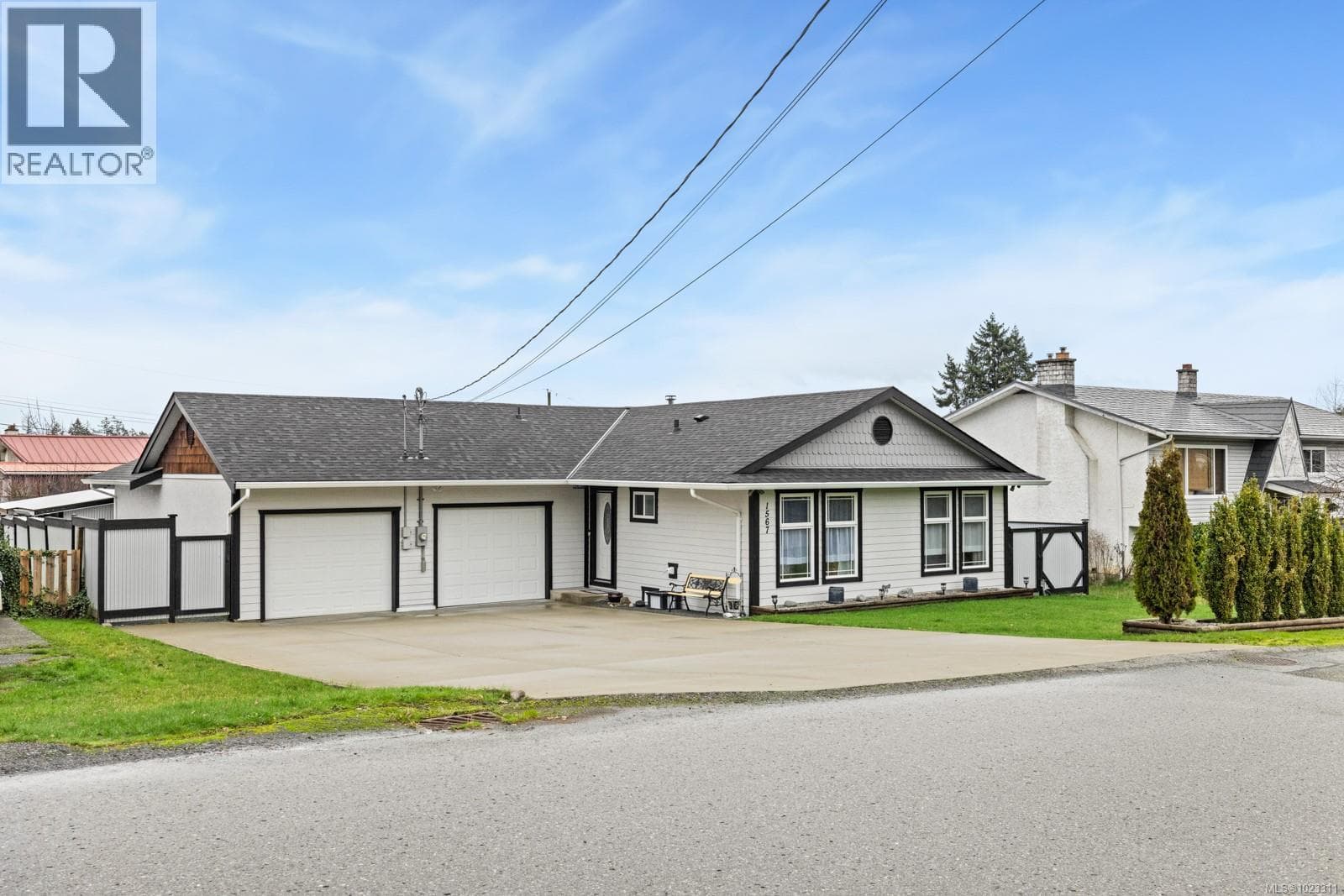 1567 PAULINE STREET in