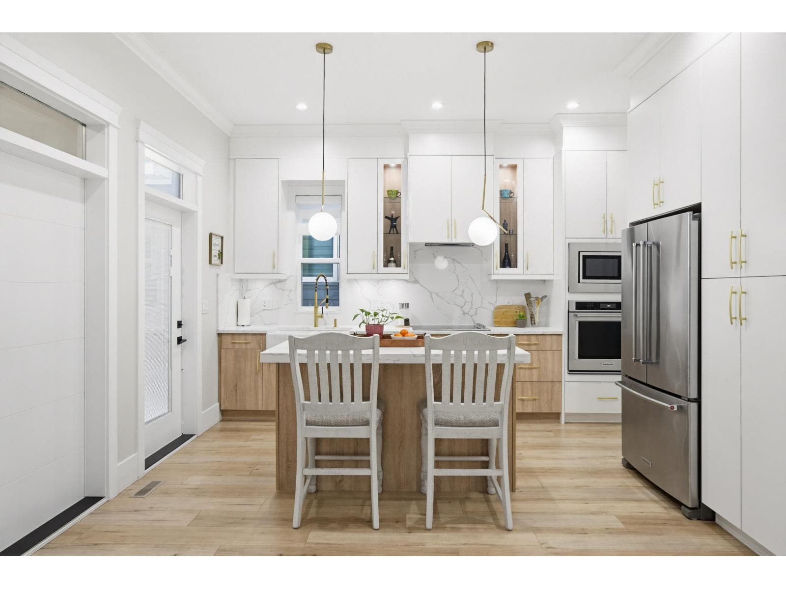 7115 206 STREET in
