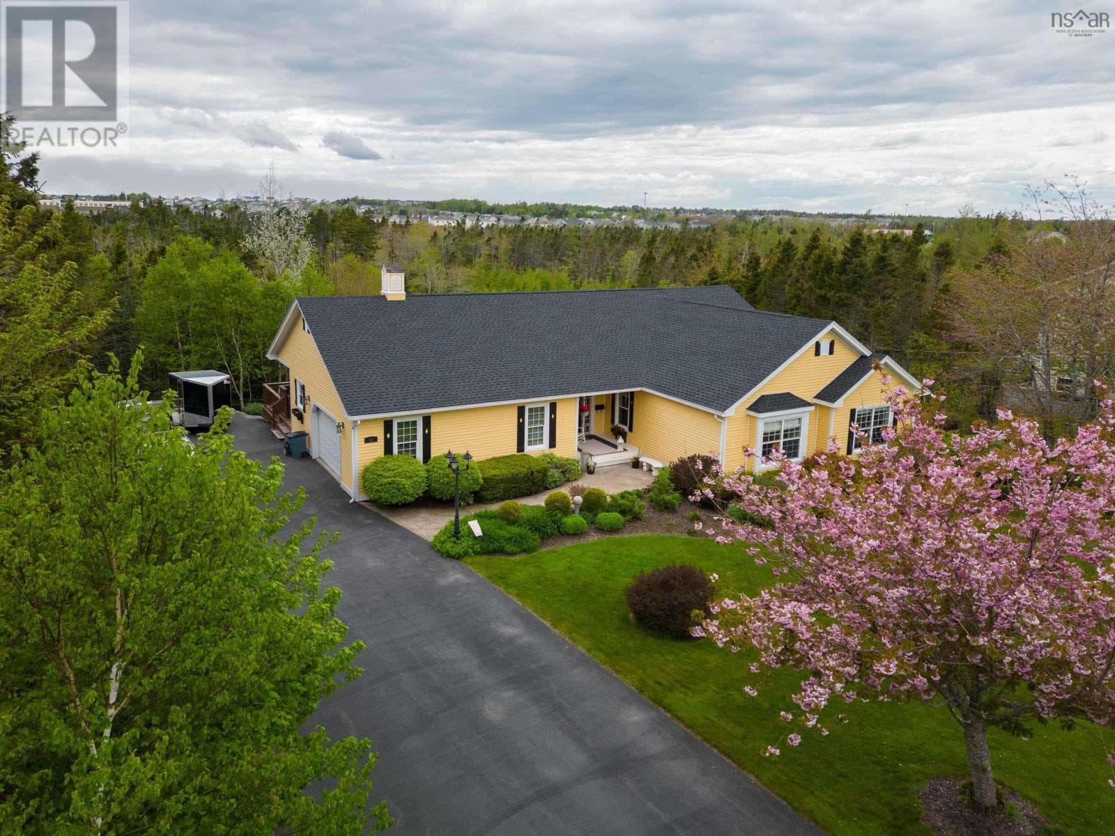 51 ASTOUR DRIVE in EASTERN PASSAGE