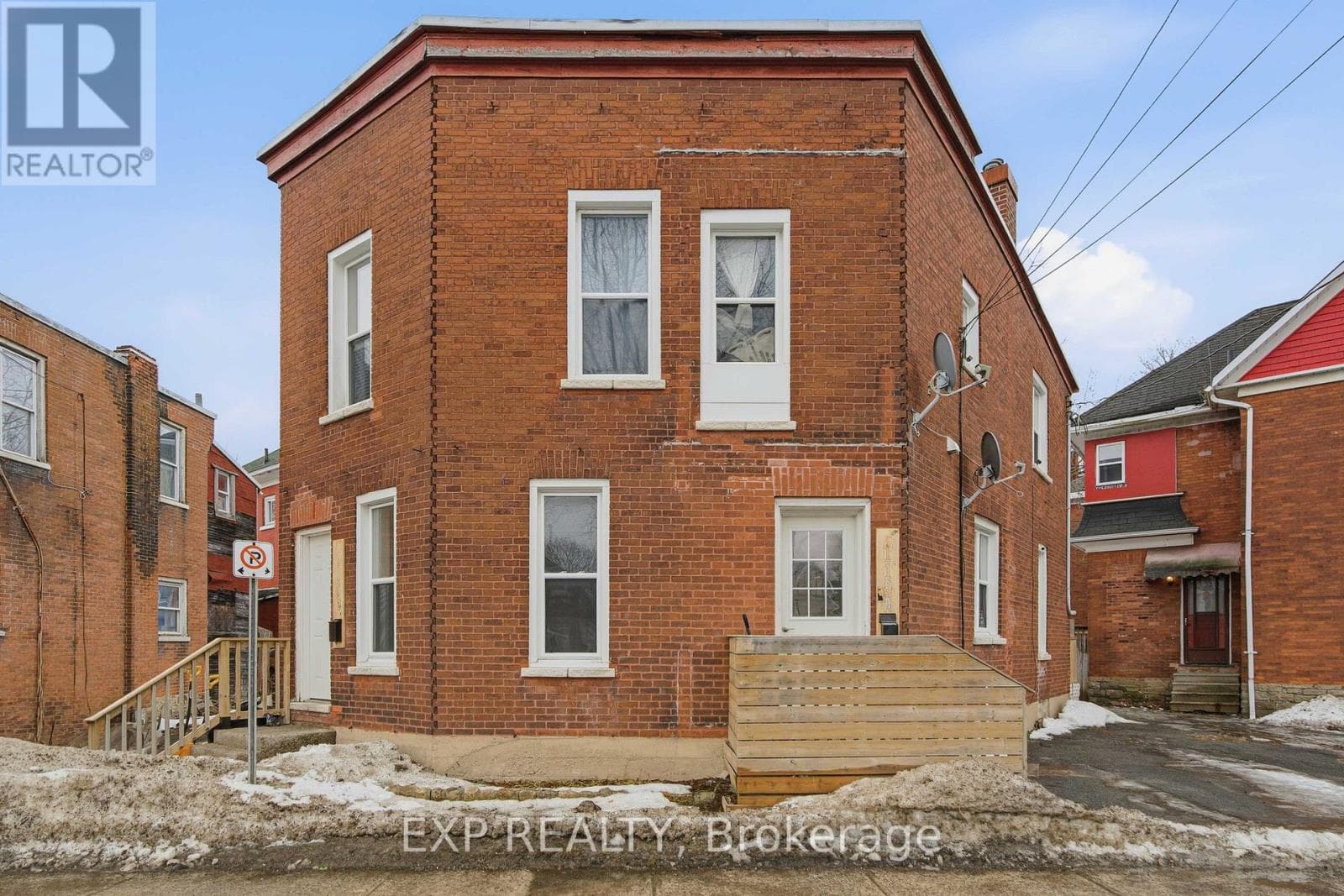 119 BECKWITH STREET N in