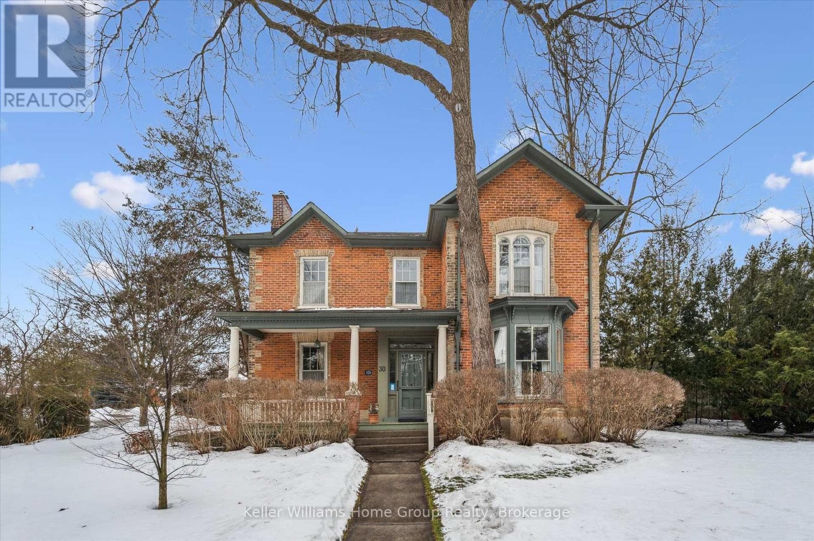 30 MOIR STREET in