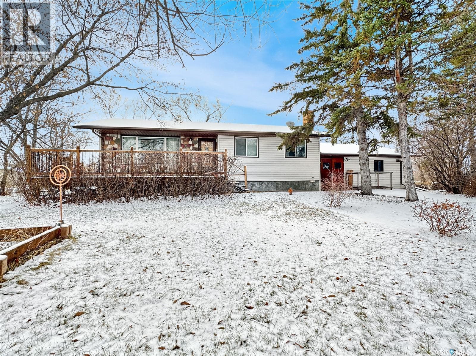 302 Neeping AVENUE N in