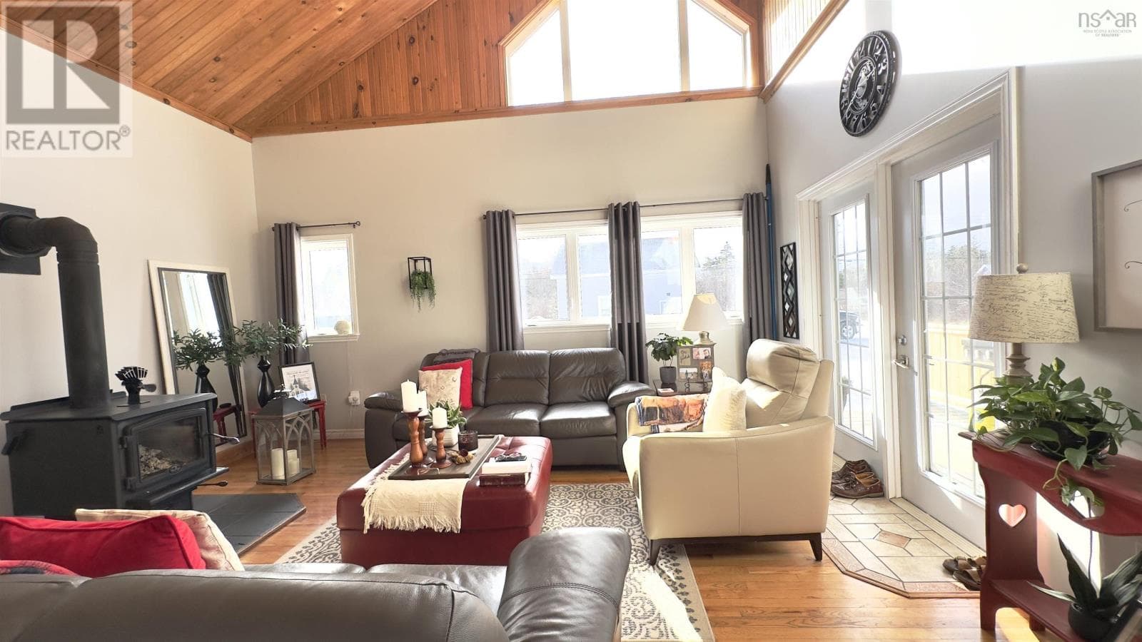12 CLAM POINT ROAD in