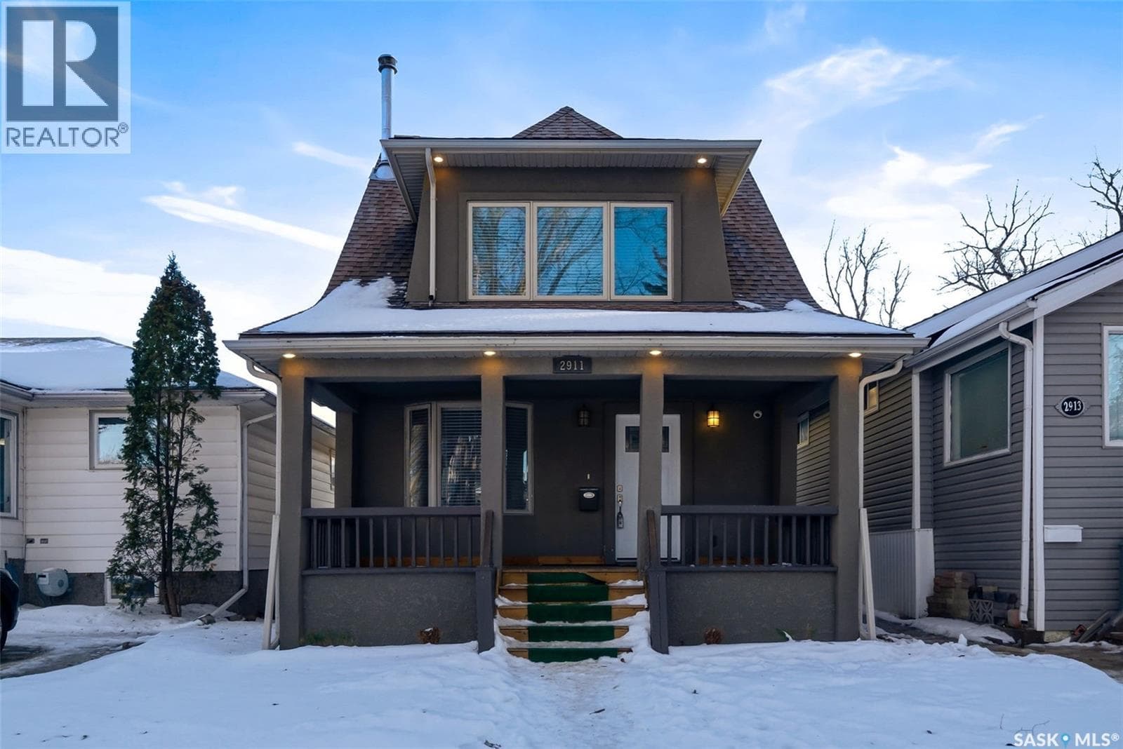 2911 RAE STREET in Lakeview