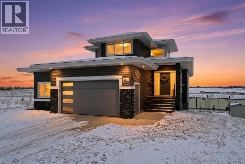 38 Vista Close in