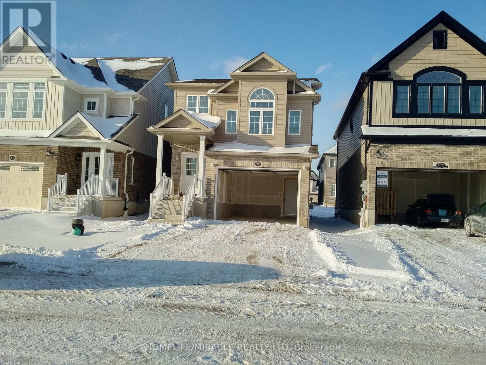 305 TALL GRASS CRESCENT in Doon/Pioneer Park