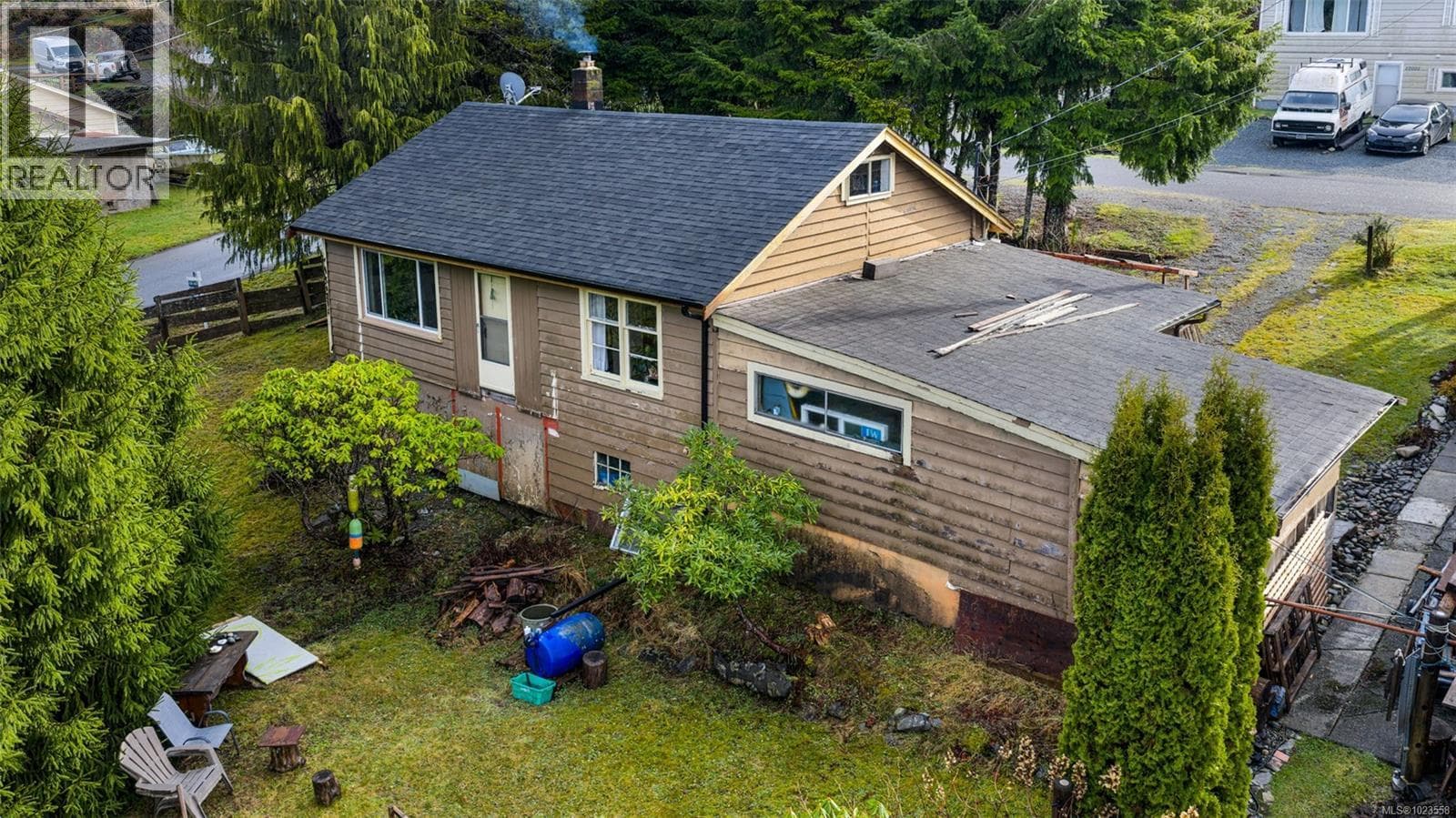 17002 Wickanninish Rd in