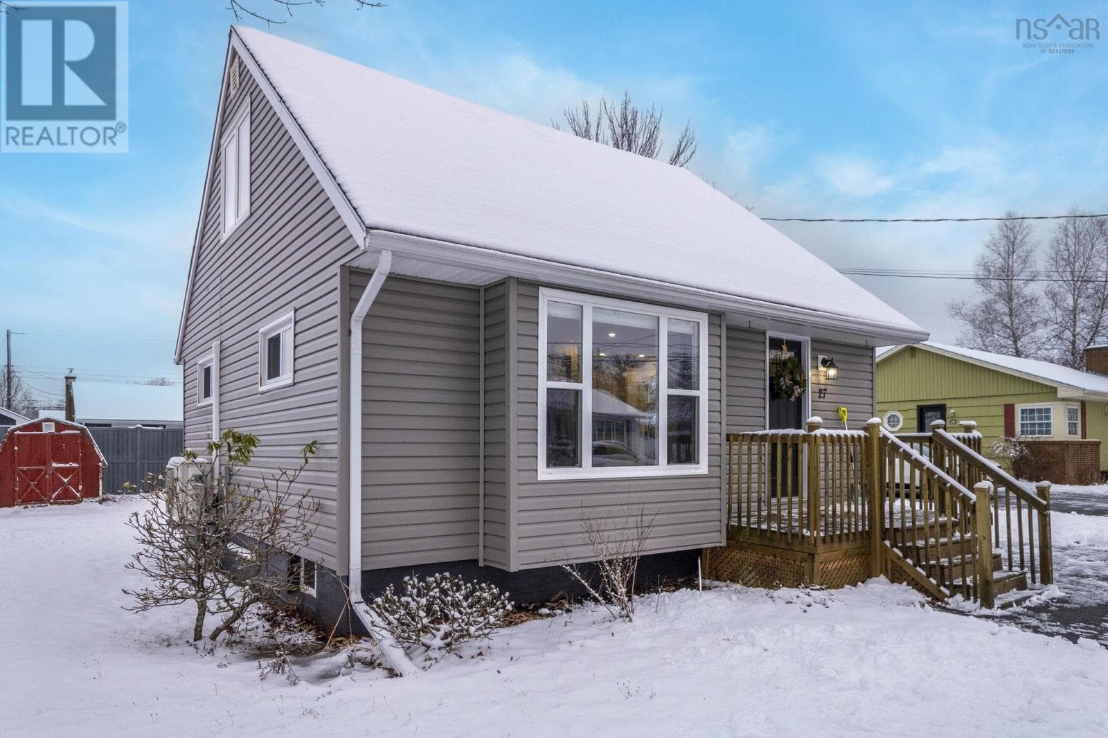 27 CAMBEY AVENUE in
