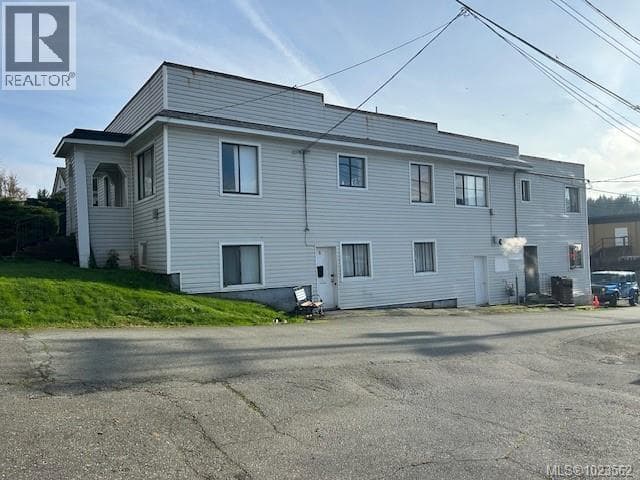 4926 Redford St in