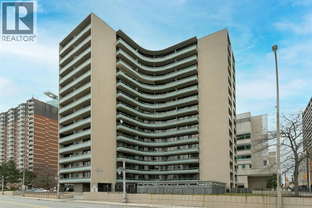 111 RIVERSIDE DRIVE East Unit# 116 in City Centre