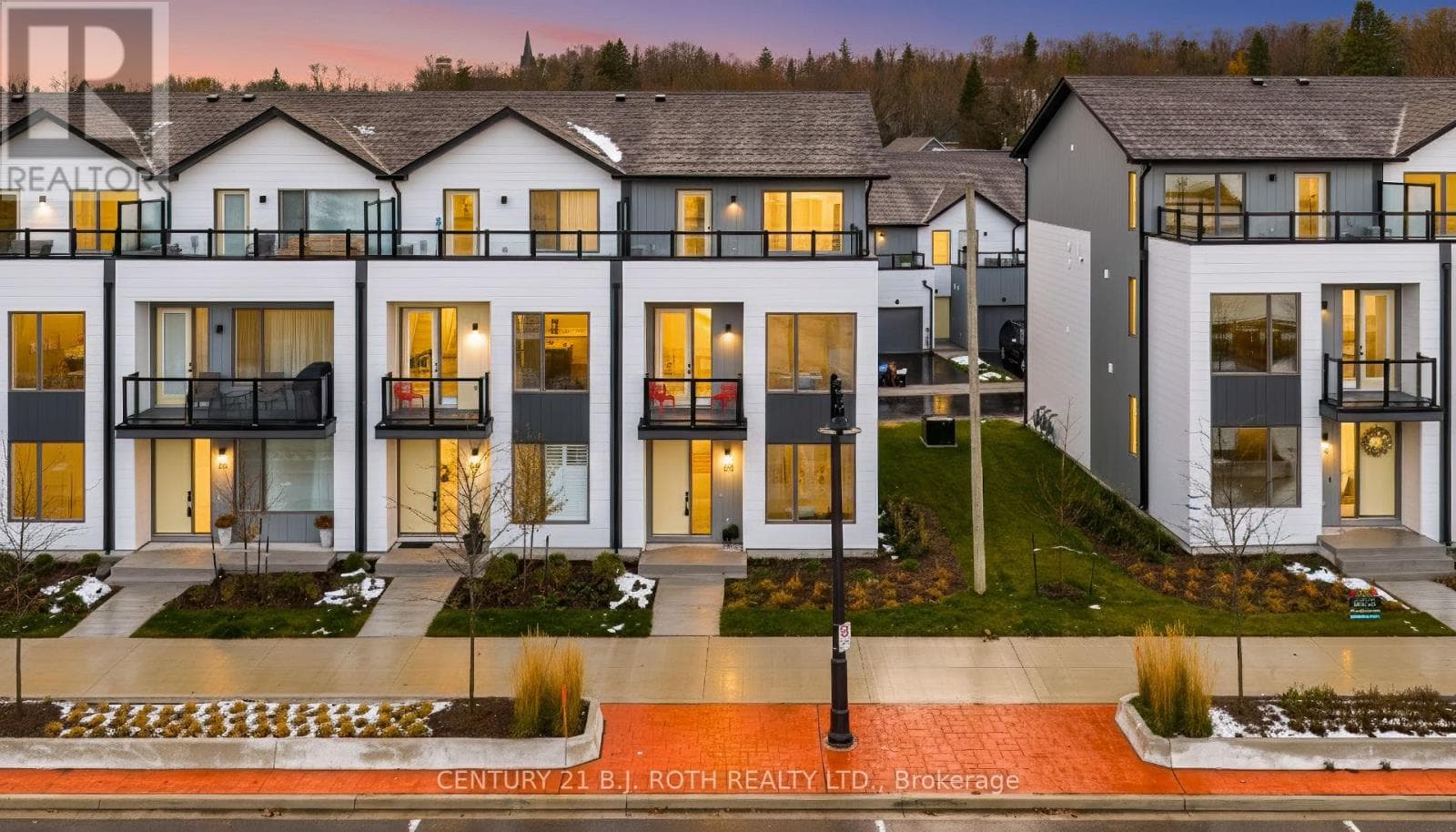 89 LIGHTFOOT DRIVE in