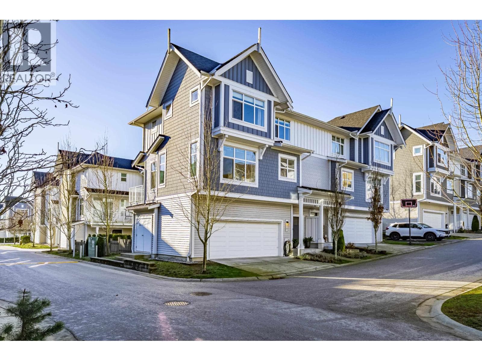 1101 11295 PAZARENA PLACE in Port Haney