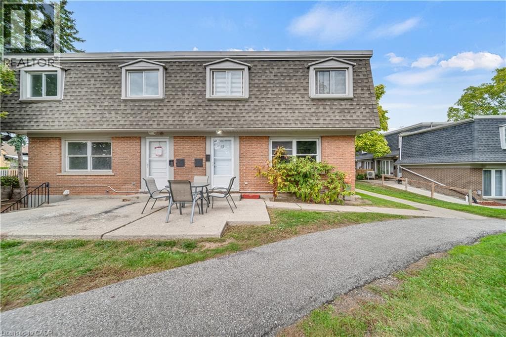 78 BORDEN Parkway Unit# 11 in Downtown Kitchener and Area