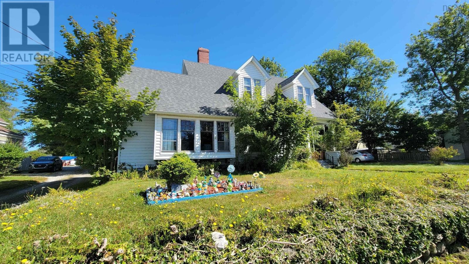 18 PARADE STREET in