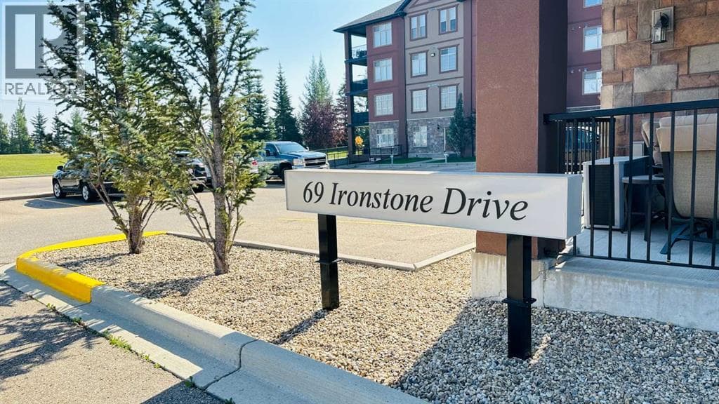 303 69 IRONSTONE DRIVE in