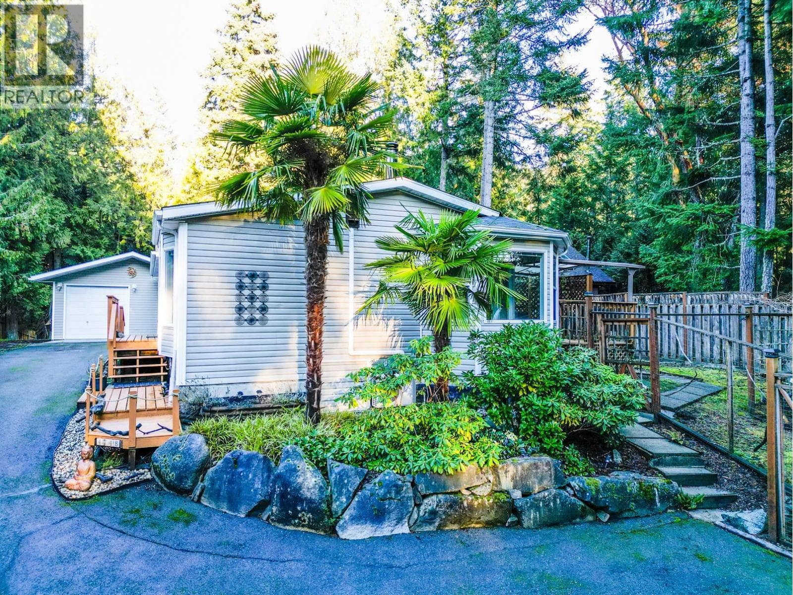 4748 Bosun Way in