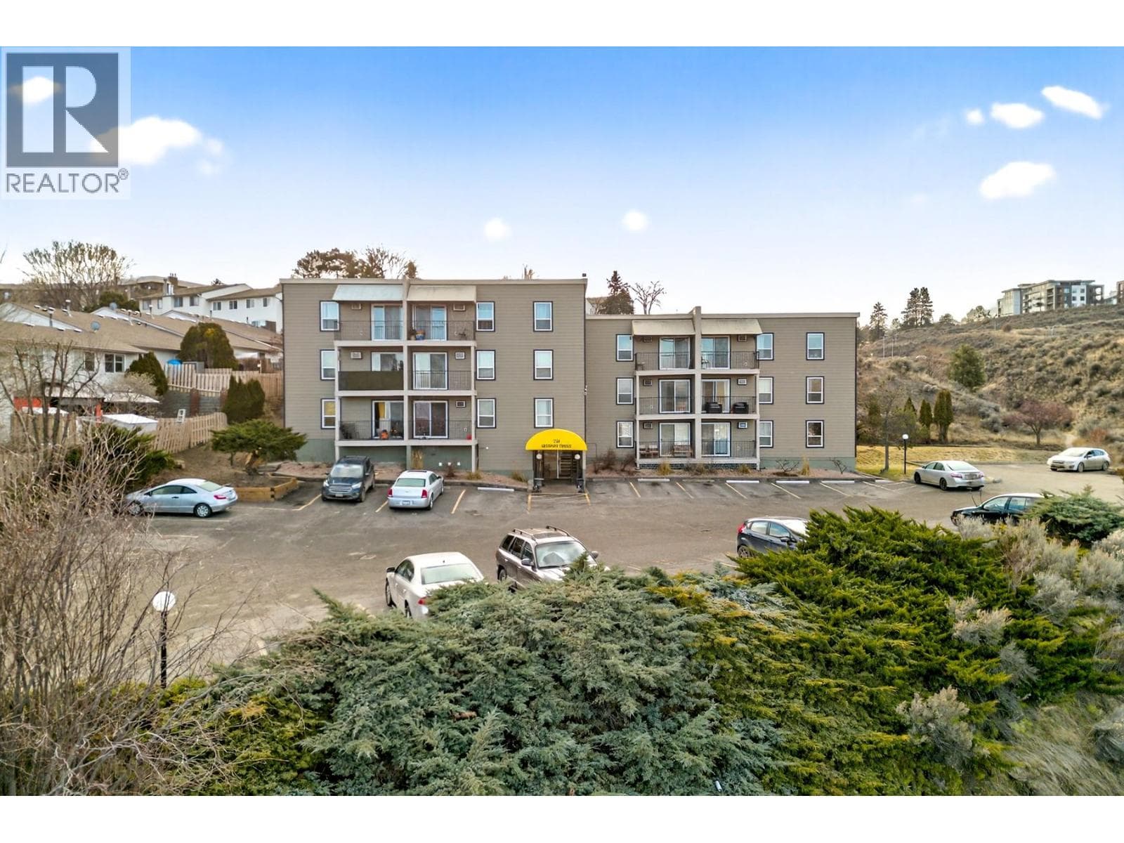 751 GRANDVIEW Terrace Unit# 308 in West End