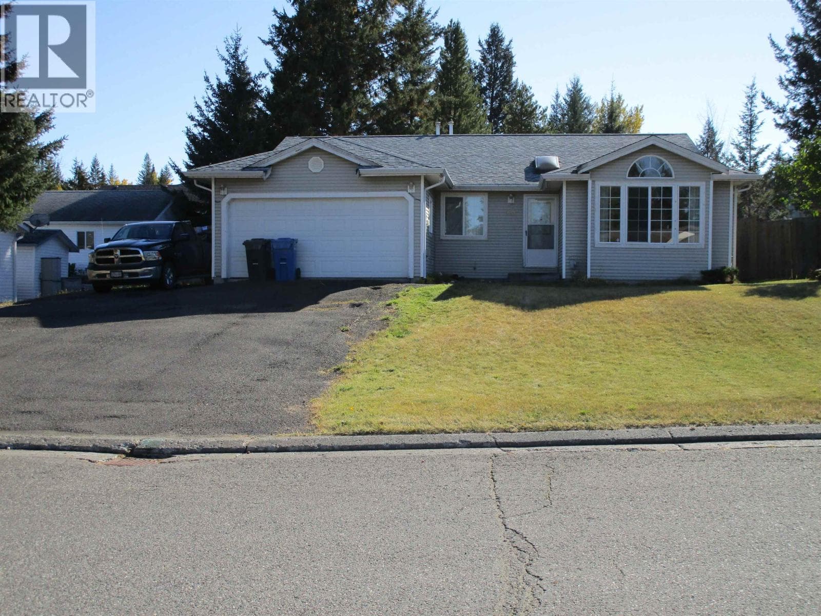 908 E JENS STREET in