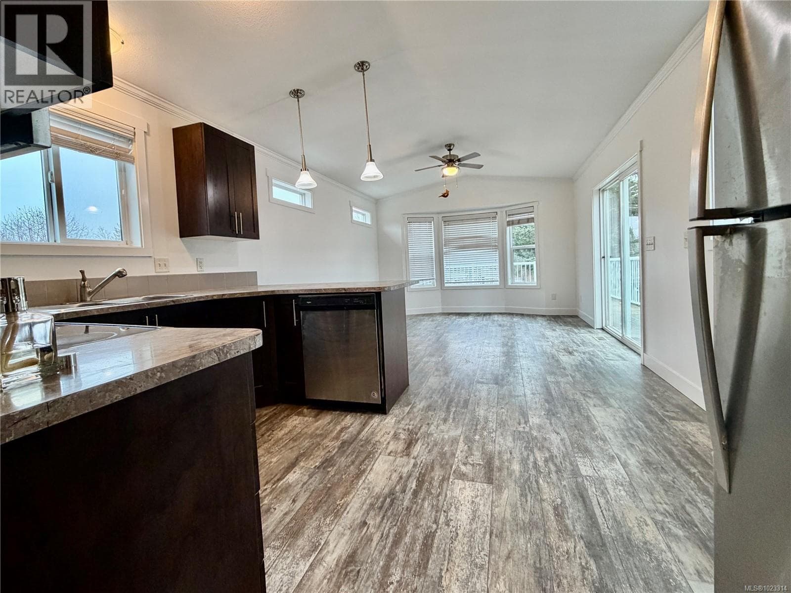 1322 Birchwood Rd in