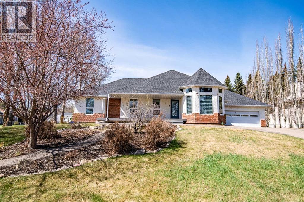 2 GRAND AVENUE in