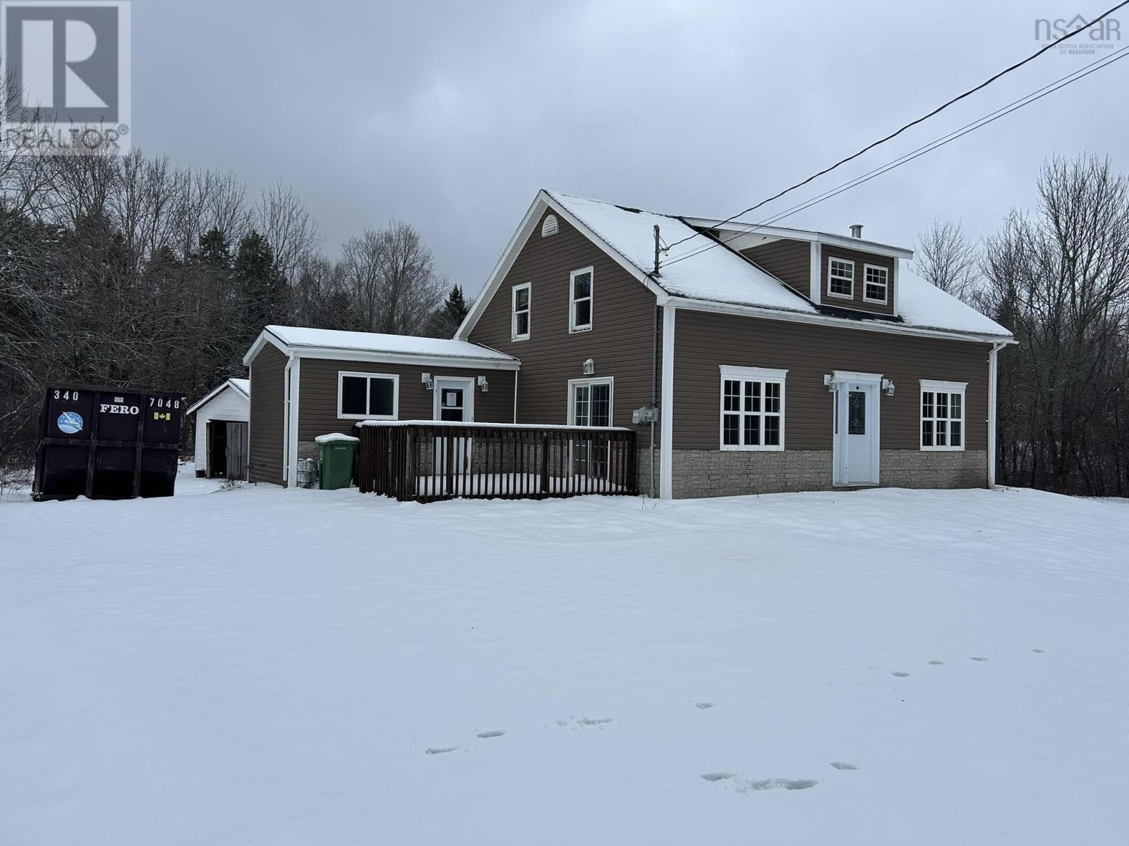 1101 WYVERN ROAD in