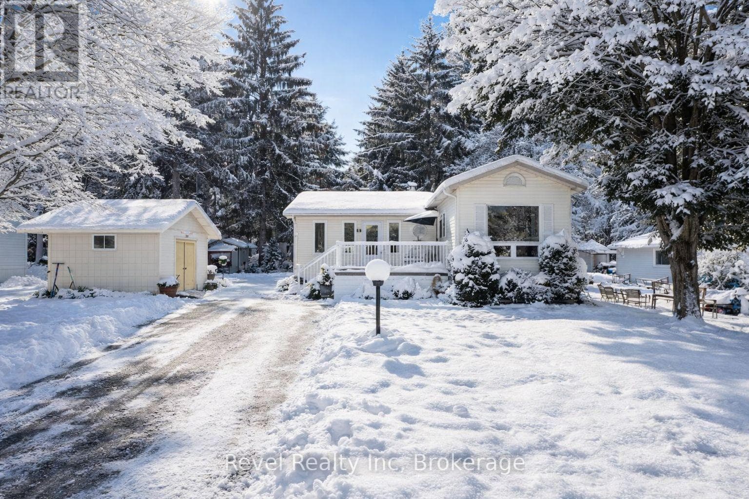 19 - 5411 ELLIOTT SIDE ROAD in