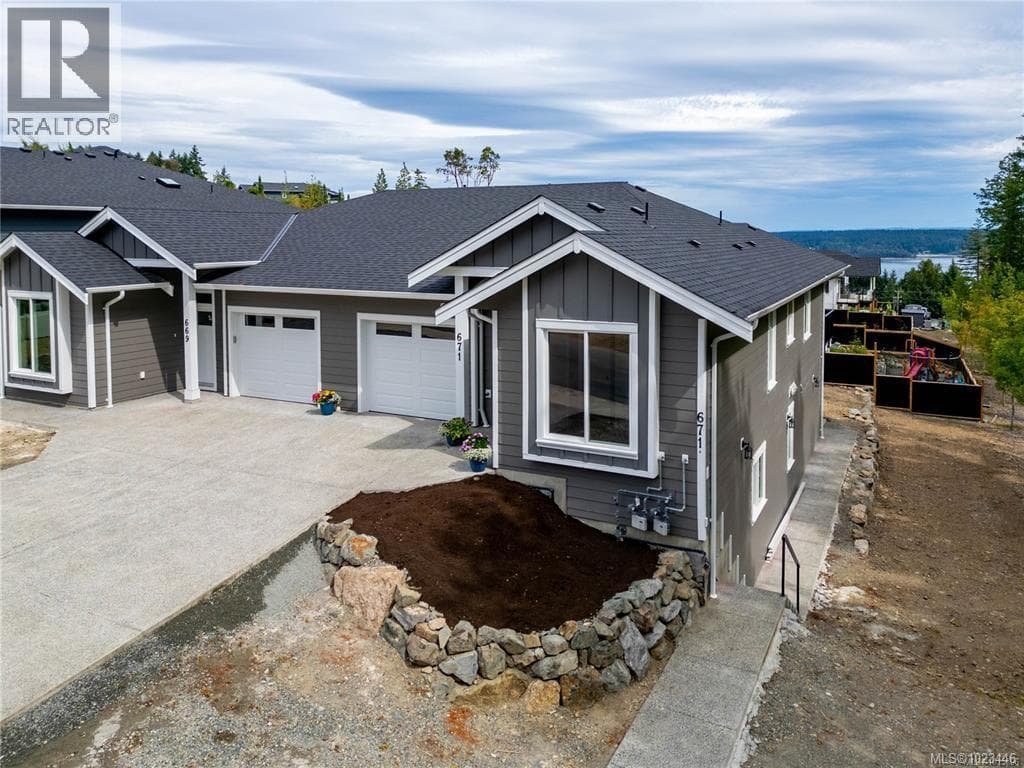 671 SANDERSON ROAD in