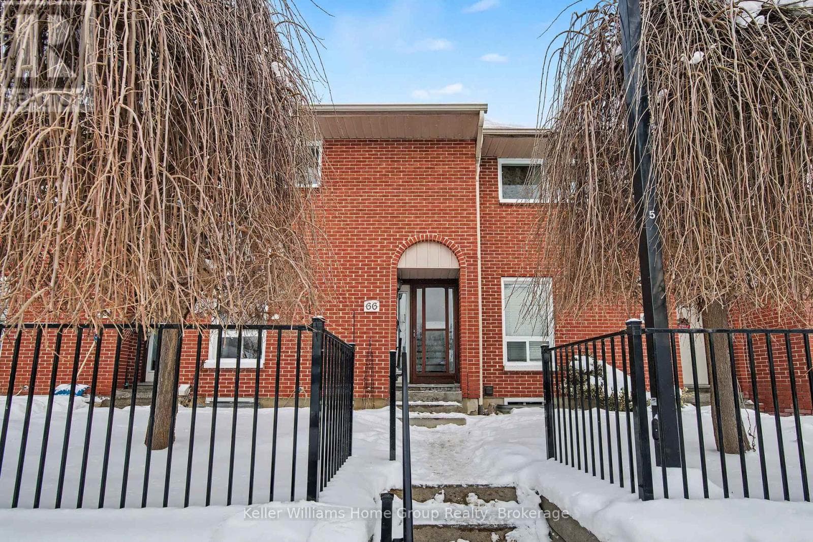 66 - 49 RHONDA ROAD in