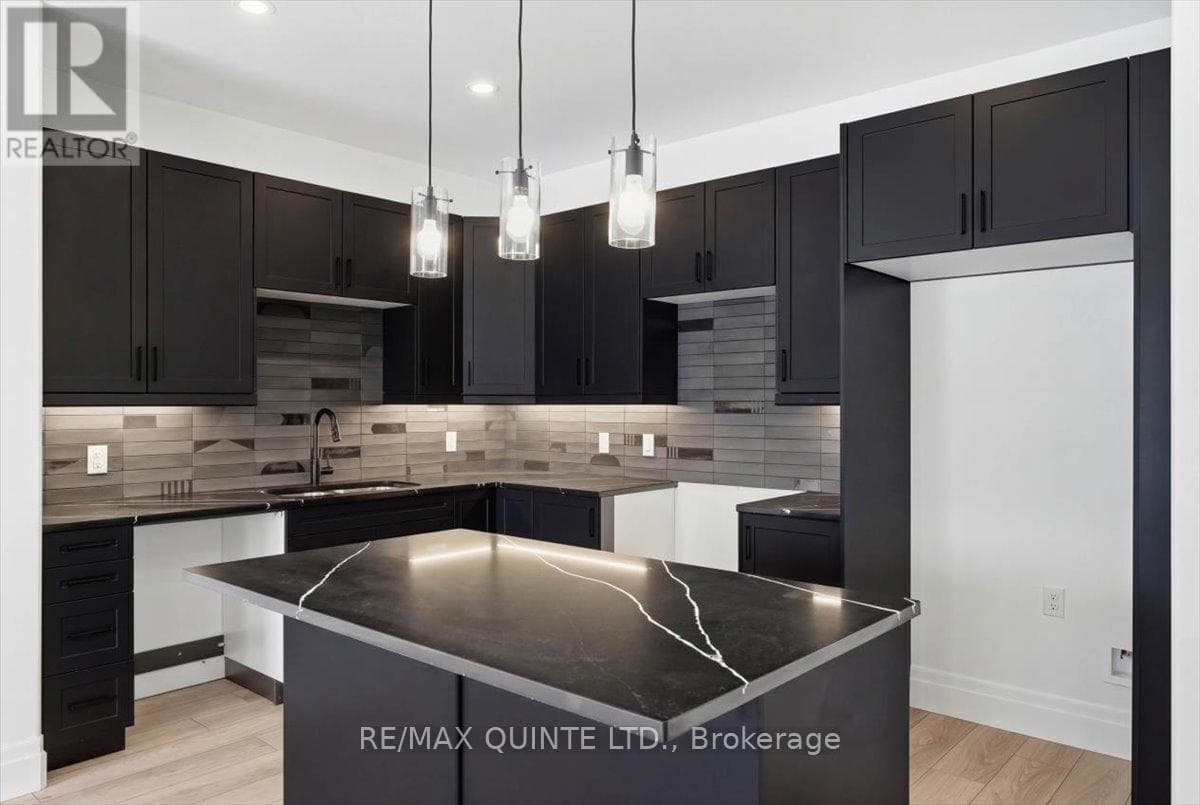 113 BUCHANAN STREET in