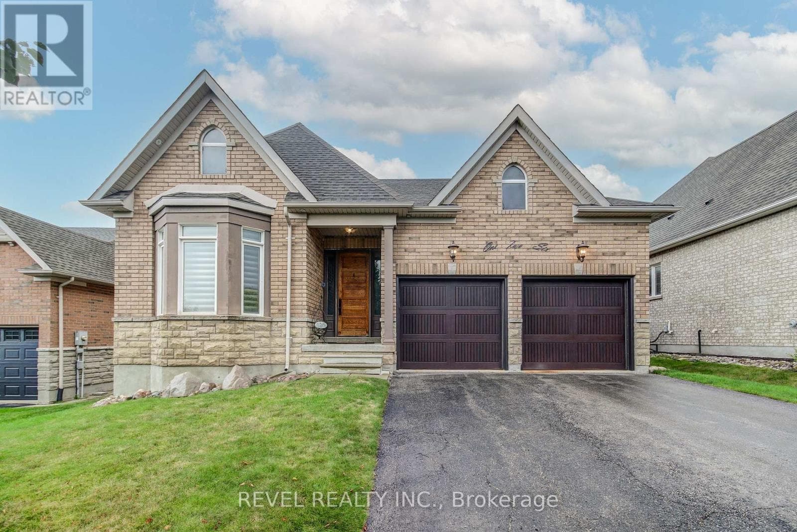 126 ABERFOYLE MILL CRESCENT in