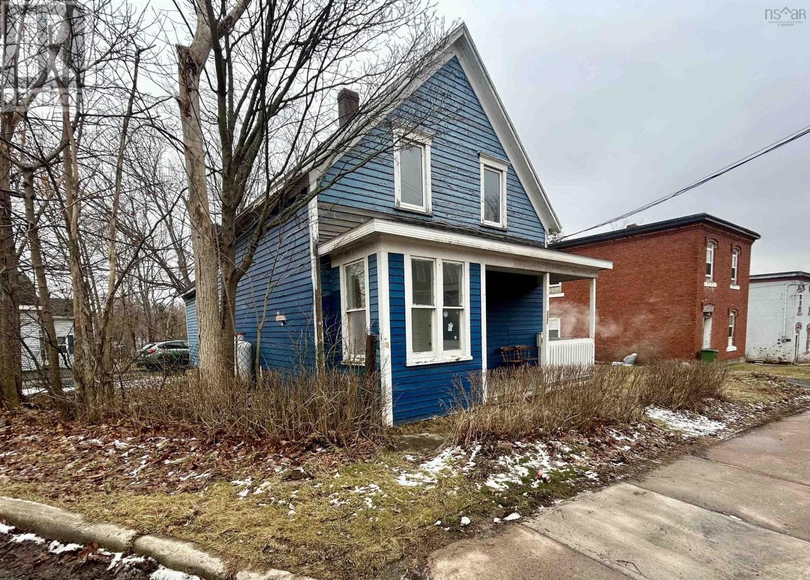 327 SOUTH FOORD STREET in