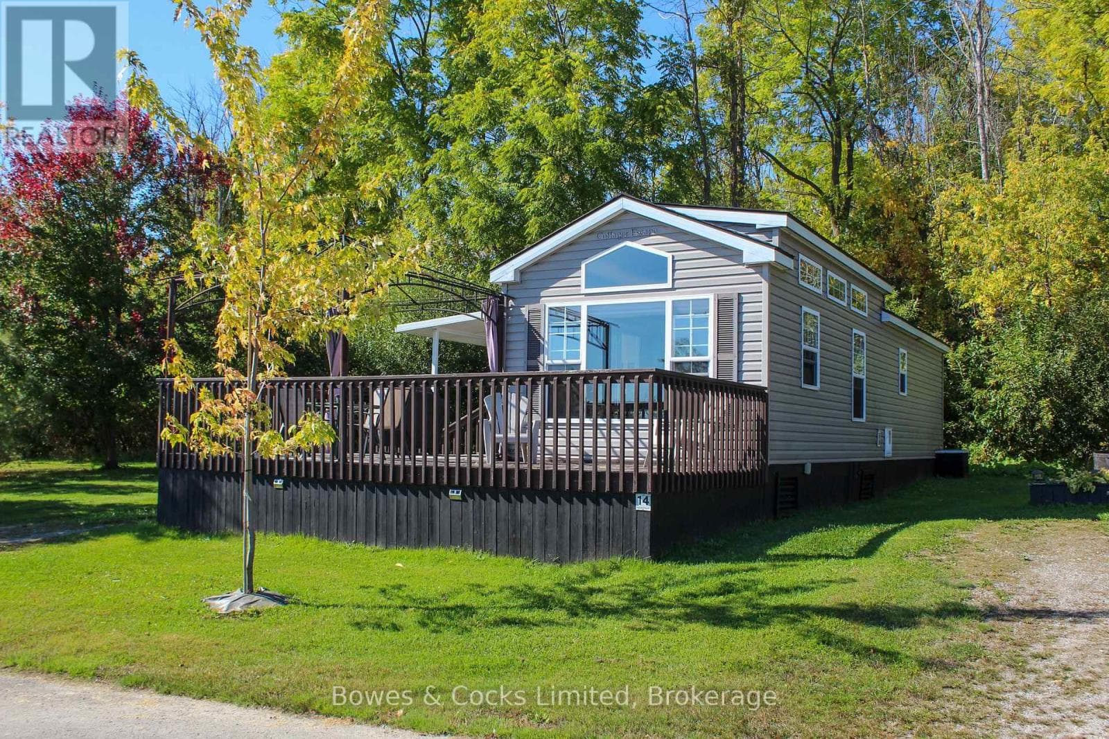 LAWSON CRES. 14 - 1235 VILLIERS LINE in