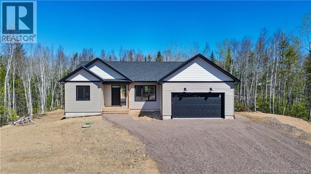 30 Maefield Street in