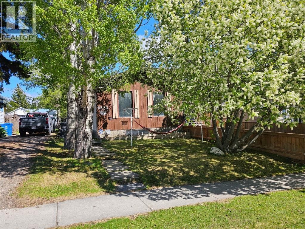4833 47 STREET in