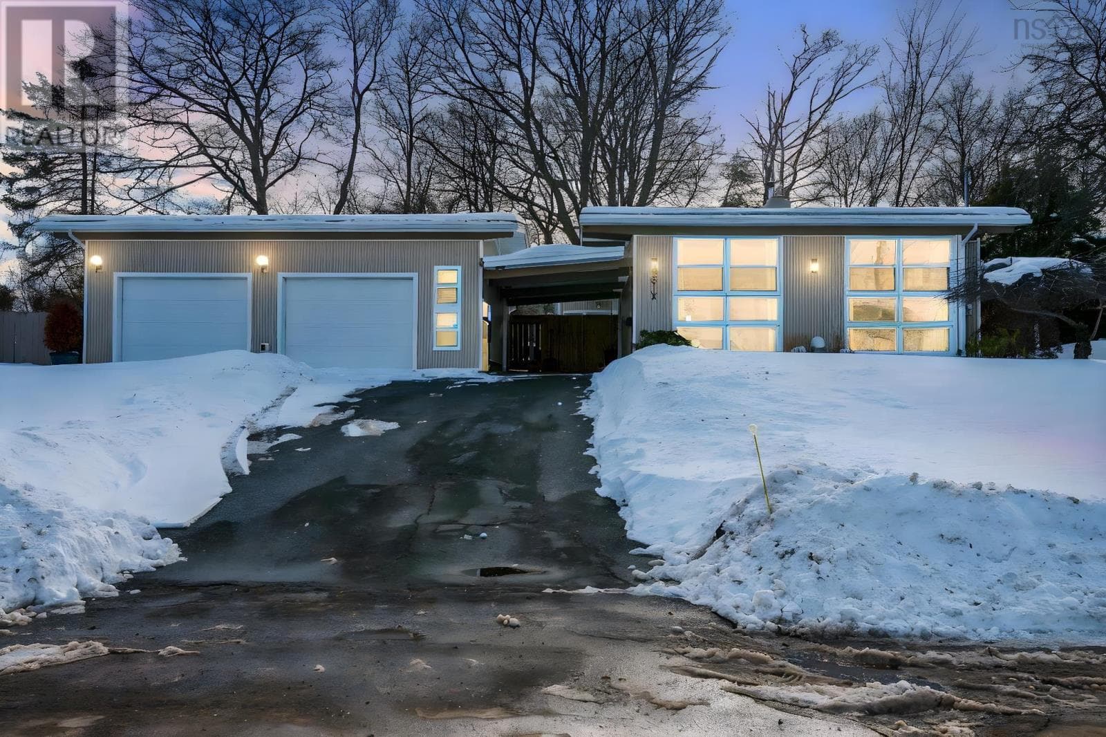 6 LAVINIA STREET in