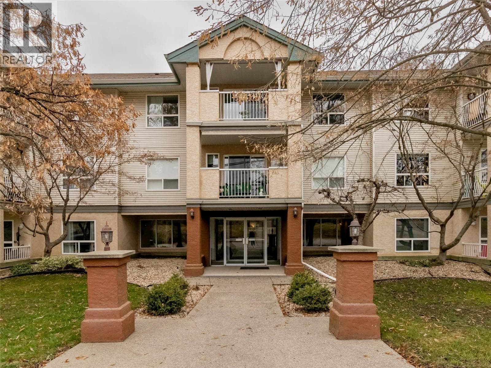 250 5th Street SE Unit# 206 in