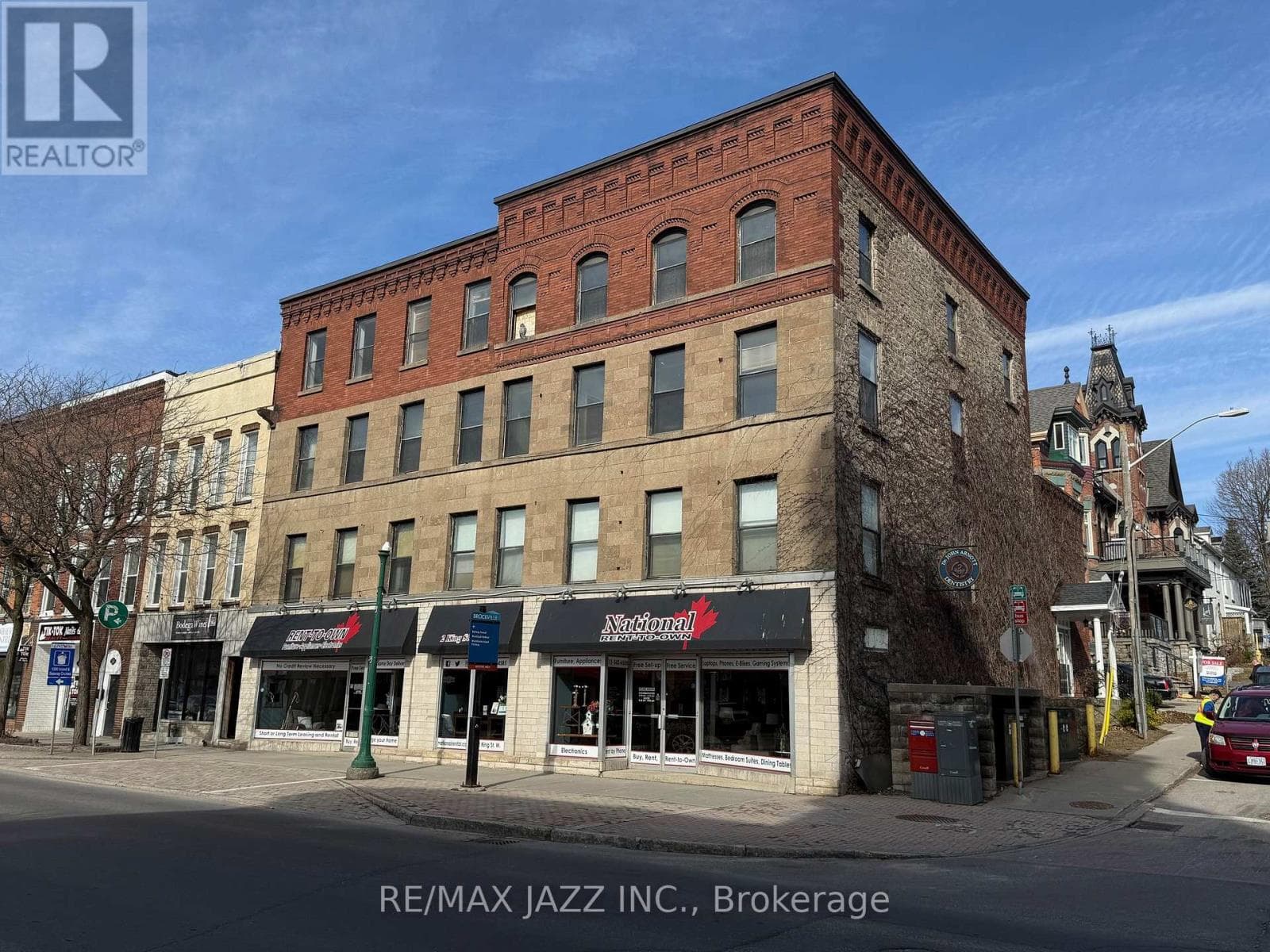 2 KING STREET W in