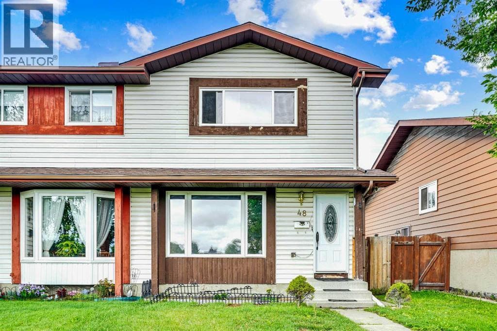 48 TEMPLERIDGE CRESCENT NORTHEAST in TEMPLE